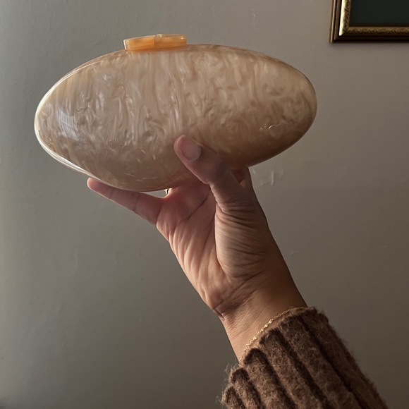 Amazon Women Shell Shape Clutch/Shoulder Crossbody Bag - Picture 2 of 9